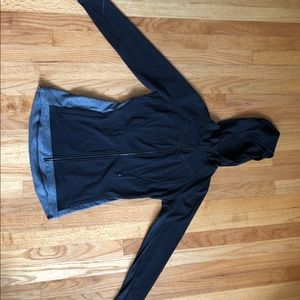Lululemon Size 4 Black Running Jacket